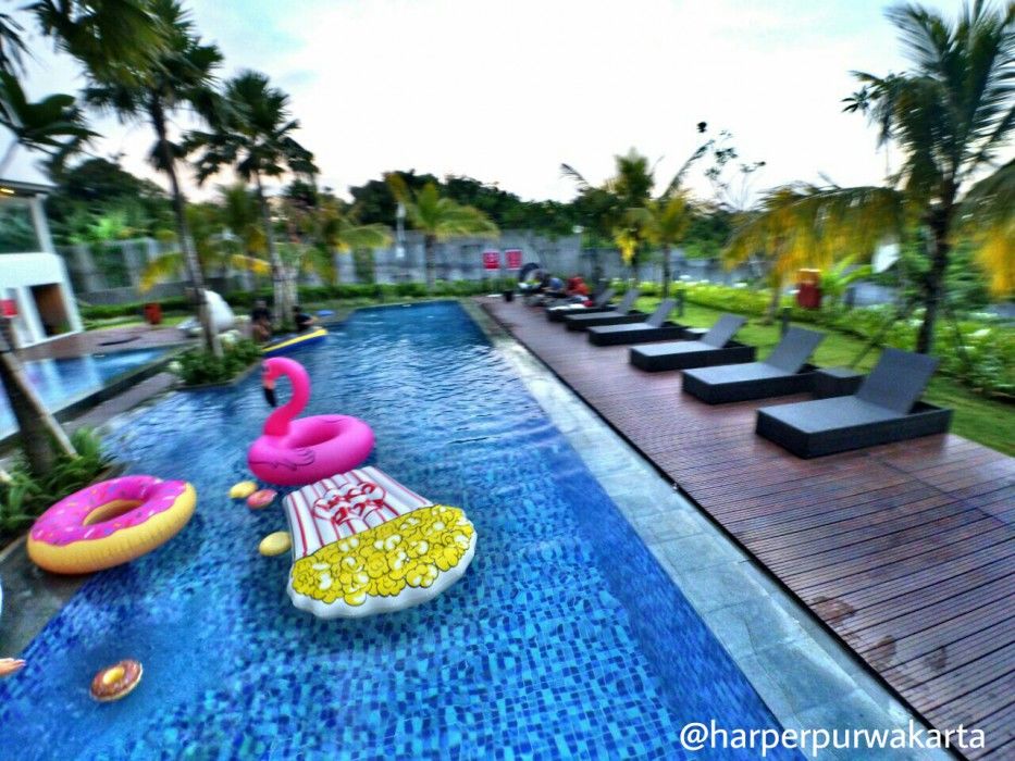 Harper By Aston Purwakarta