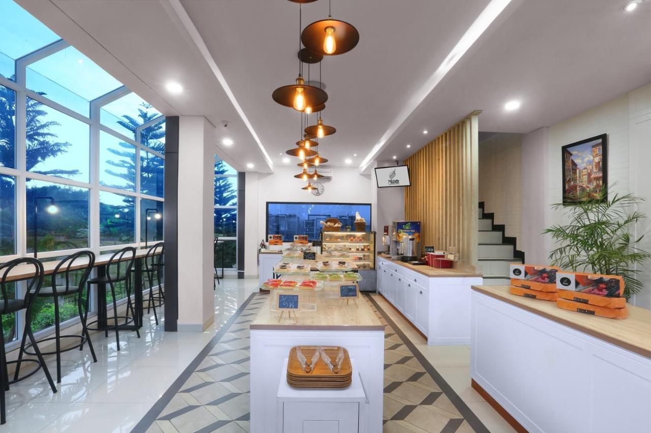 Harper By Aston 4* Purwakarta